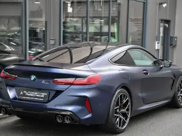 BMW M8 Competition Coupe Frozen Blue  erst 8.834 km