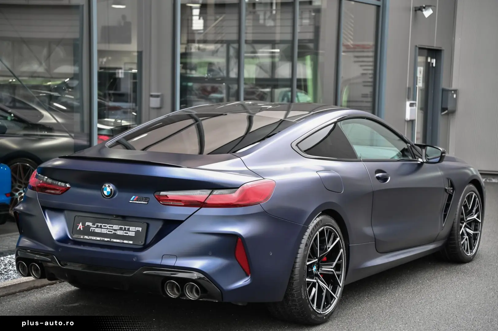 BMW M8 Competition Coupe Frozen Blue  erst 8.834 km