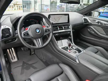 BMW M8 Competition Coupe Frozen Blue  erst 8.834 km