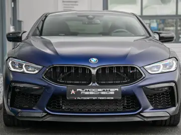 BMW M8 Competition Coupe Frozen Blue  erst 8.834 km