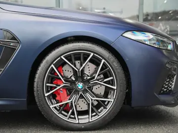 BMW M8 Competition Coupe Frozen Blue  erst 8.834 km