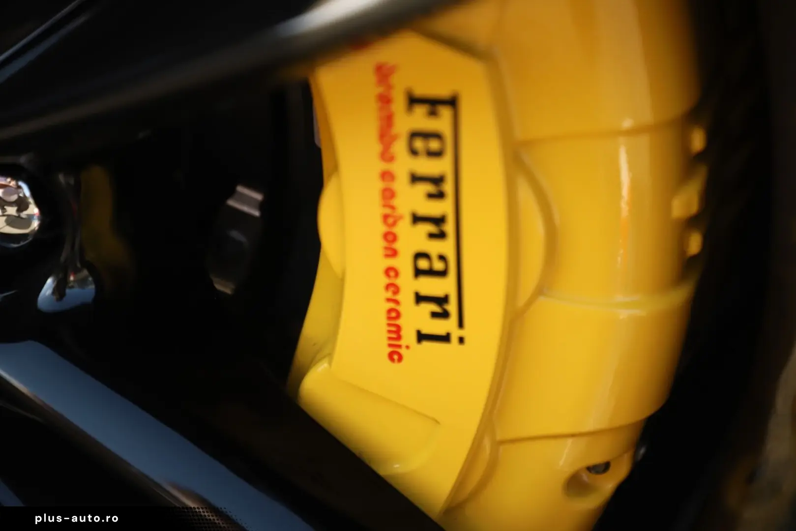 FERRARI 296 GTS Lift LED Carbon Lenkrad Hifi Premium