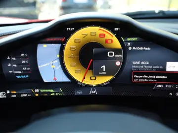 FERRARI 296 GTS Lift LED Carbon Lenkrad Hifi Premium