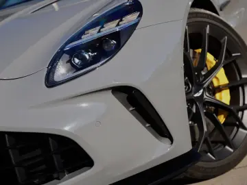 ASTON MARTIN V8 Vantage 4.0 V8 Facelift 2x Black Pac&hellip;
