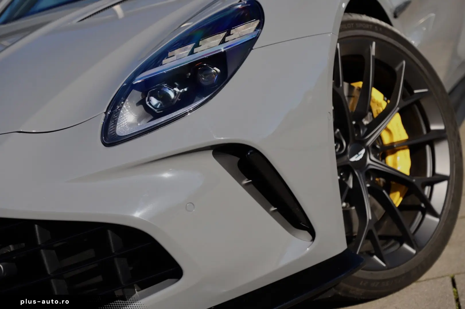 ASTON MARTIN V8 Vantage 4.0 V8 Facelift 2x Black Pac&hellip;
