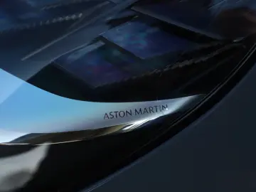 ASTON MARTIN V8 Vantage 4.0 V8 Facelift 2x Black Pac&hellip;