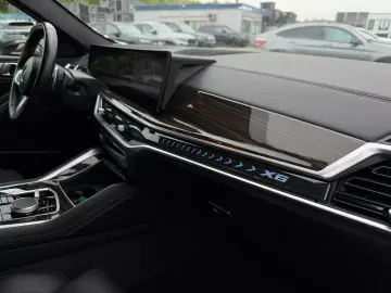 BMW X6 40i xDrive M Sport R22