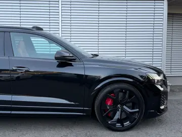 AUDI RSQ8 Quattro EXLUSIVE DYNAMIC KERAMIK 1.HD HUD