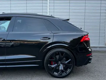 AUDI RSQ8 Quattro EXLUSIVE DYNAMIC KERAMIK 1.HD HUD