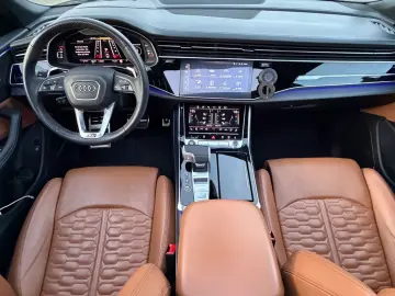 AUDI RSQ8 Quattro EXLUSIVE DYNAMIC KERAMIK 1.HD HUD