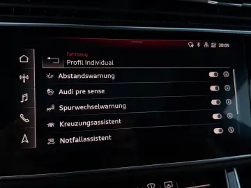 AUDI RSQ8 Quattro EXLUSIVE DYNAMIC KERAMIK 1.HD HUD
