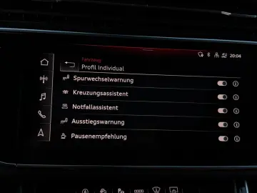 AUDI RSQ8 Quattro EXLUSIVE DYNAMIC KERAMIK 1.HD HUD