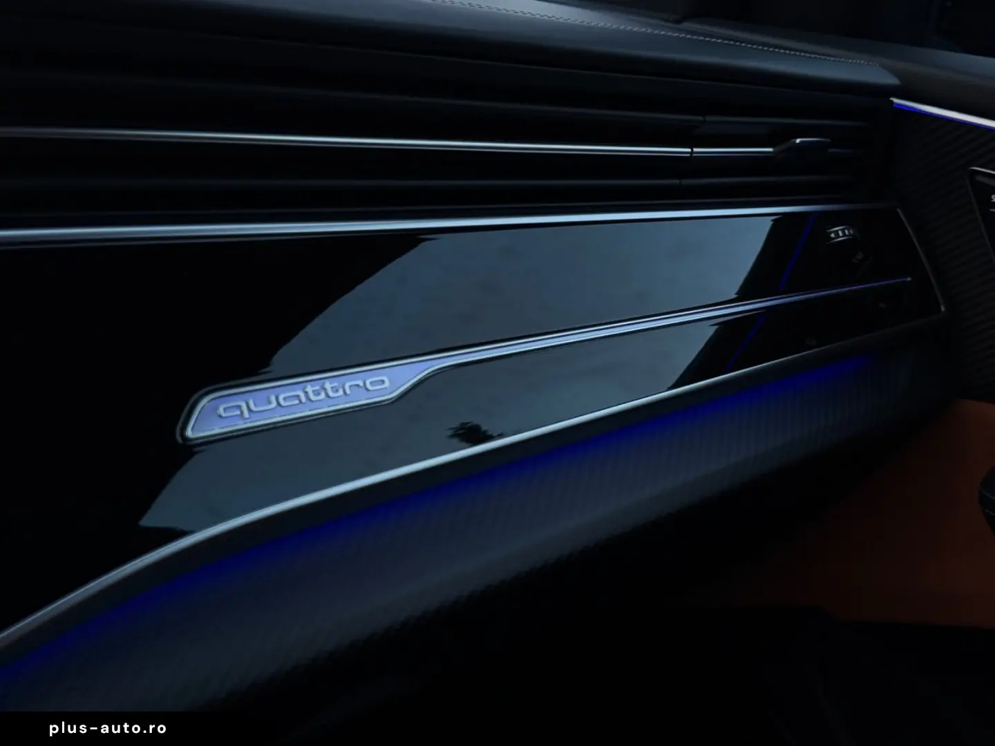 AUDI RSQ8 Quattro EXLUSIVE DYNAMIC KERAMIK 1.HD HUD