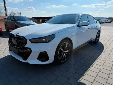 BMW 540d xDrive M PRO HUD AHK PANO STHZ AKTIVSITZ 20