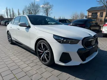 BMW 540d xDrive M PRO HUD AHK PANO STHZ AKTIVSITZ 20