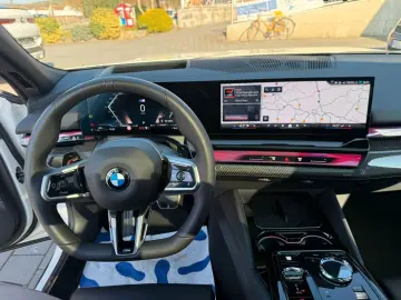BMW 540d xDrive M PRO HUD AHK PANO STHZ AKTIVSITZ 20