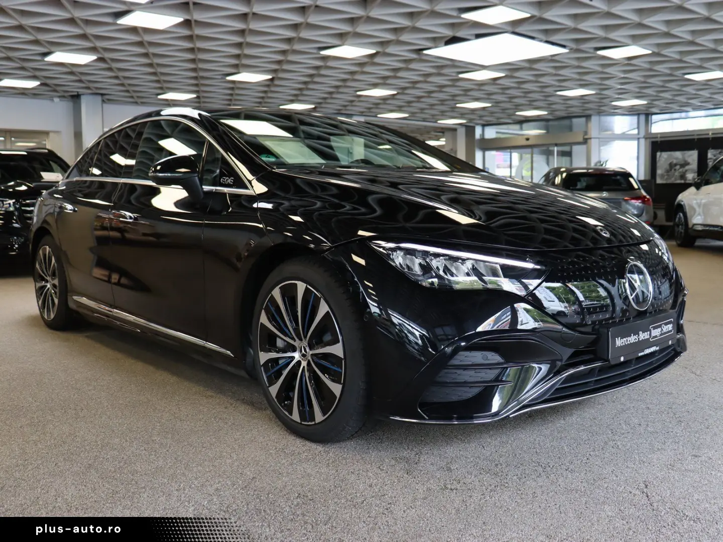 MERCEDES-BENZ EQE 350  AMG Advanced-Plus Airmatic Pano HAL