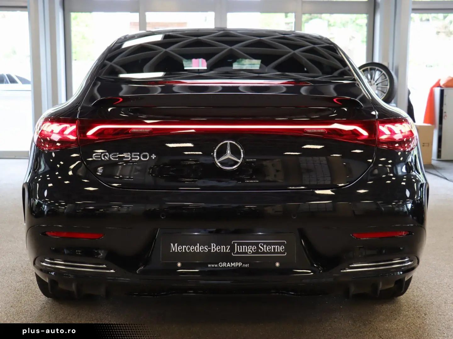 MERCEDES-BENZ EQE 350  AMG Advanced-Plus Airmatic Pano HAL