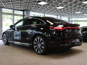 MERCEDES-BENZ EQE 350  AMG Advanced-Plus Airmatic Pano HAL