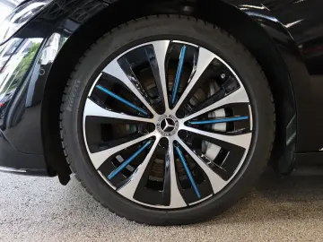 MERCEDES-BENZ EQE 350  AMG Advanced-Plus Airmatic Pano HAL