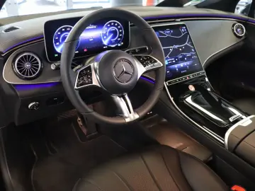 MERCEDES-BENZ EQE 350  AMG Advanced-Plus Airmatic Pano HAL