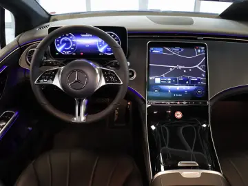 MERCEDES-BENZ EQE 350  AMG Advanced-Plus Airmatic Pano HAL