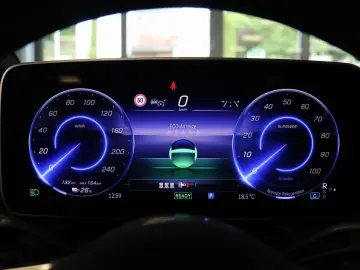 MERCEDES-BENZ EQE 350  AMG Advanced-Plus Airmatic Pano HAL
