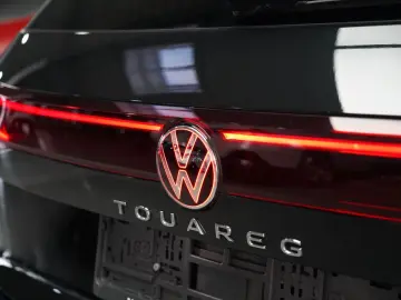 VW Touareg 3.0TDI 4M Elegance PANO 360 LUFT SOFT