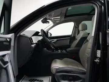 VW Touareg 3.0TDI 4M Elegance PANO 360 LUFT SOFT