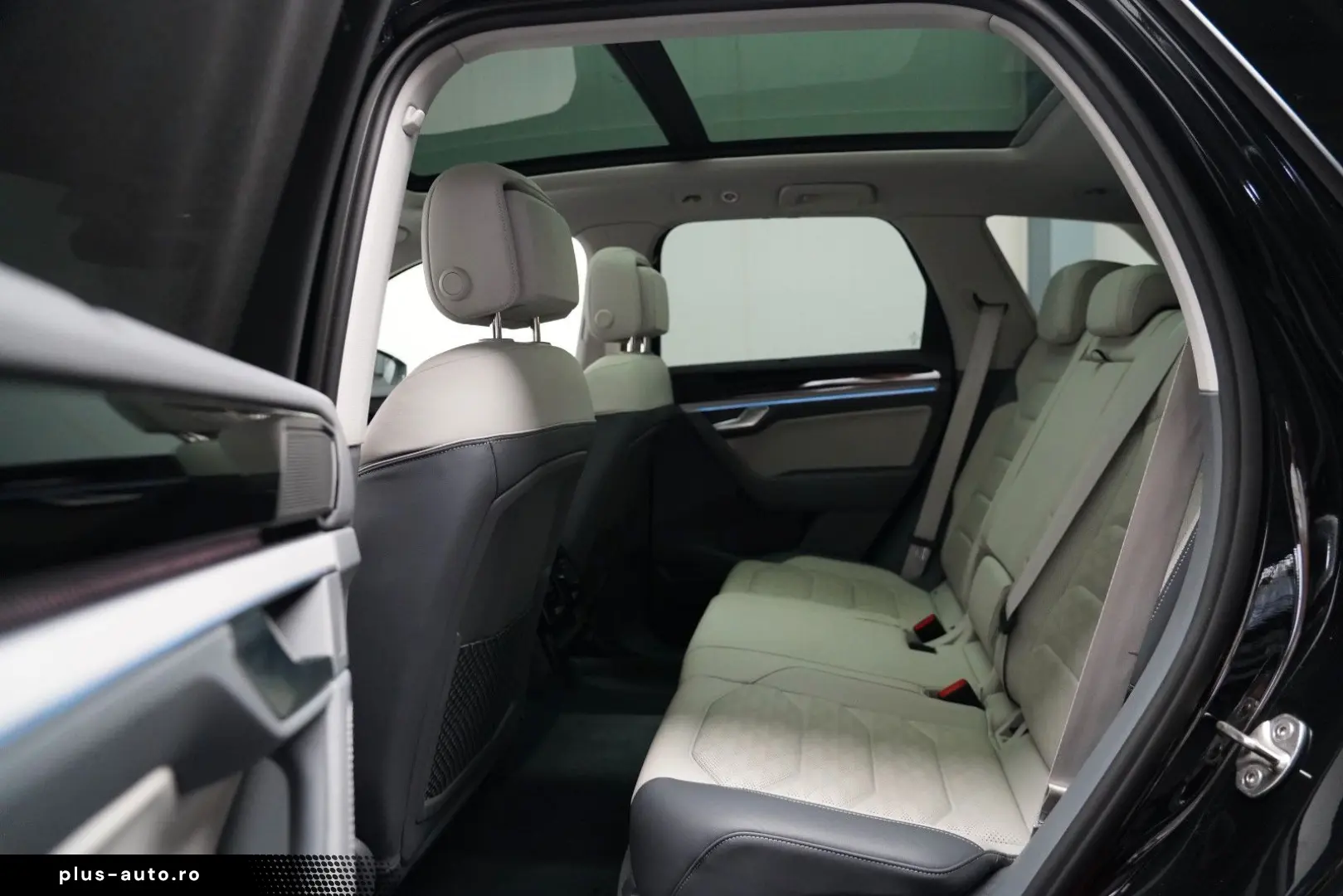 VW Touareg 3.0TDI 4M Elegance PANO 360 LUFT SOFT
