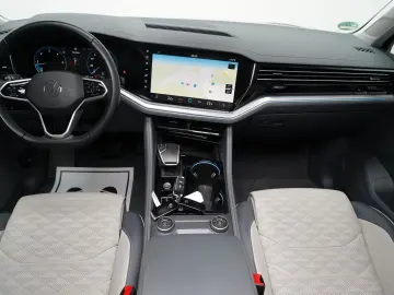 VW Touareg 3.0TDI 4M Elegance PANO 360 LUFT SOFT