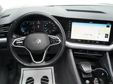 VW Touareg 3.0TDI 4M Elegance PANO 360 LUFT SOFT