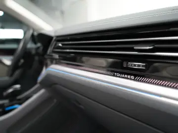 VW Touareg 3.0TDI 4M Elegance PANO 360 LUFT SOFT