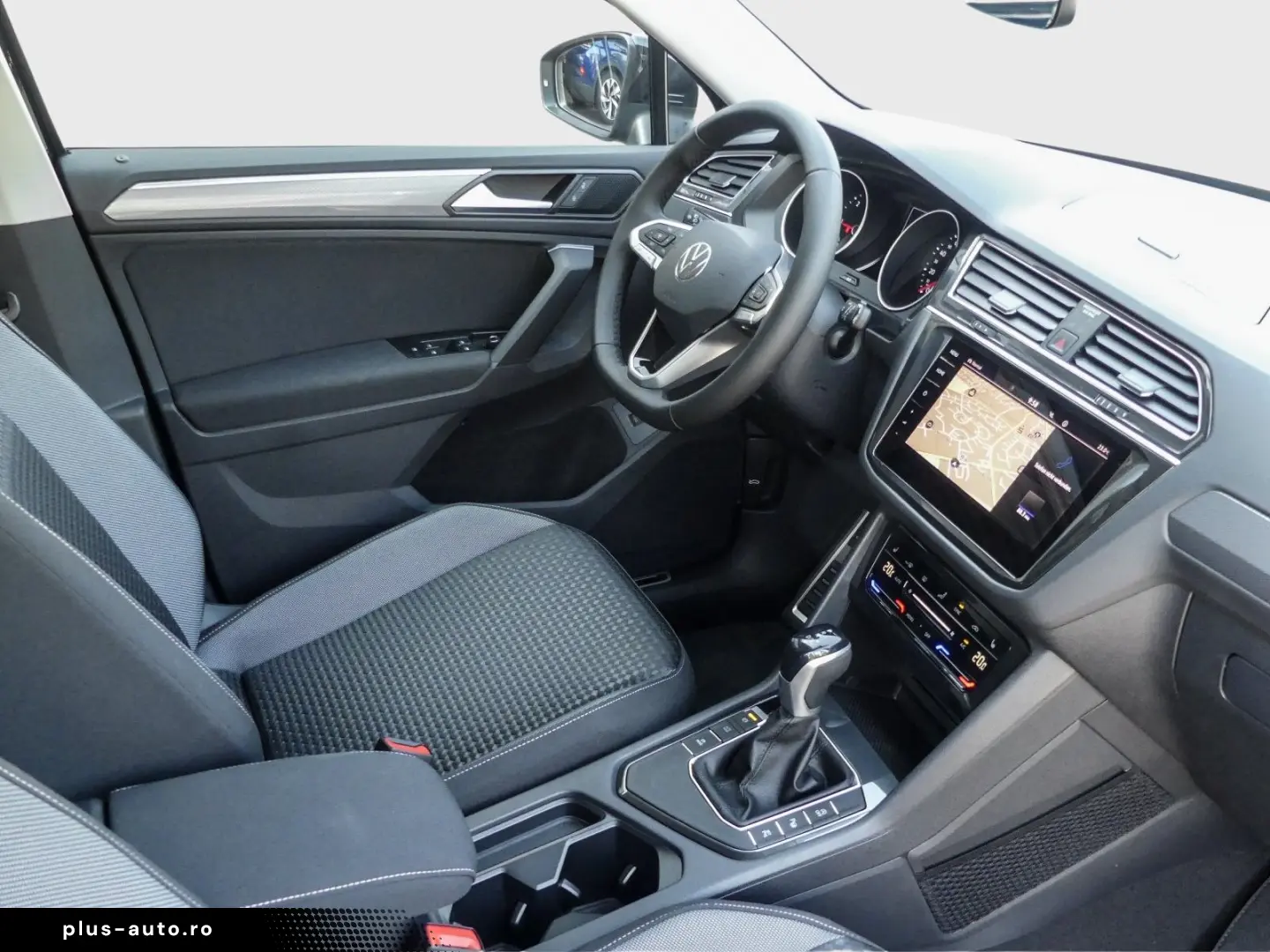 VW Tiguan ACTIVE 2.0 TDI DSG IQ.Light Navi AHK Easy