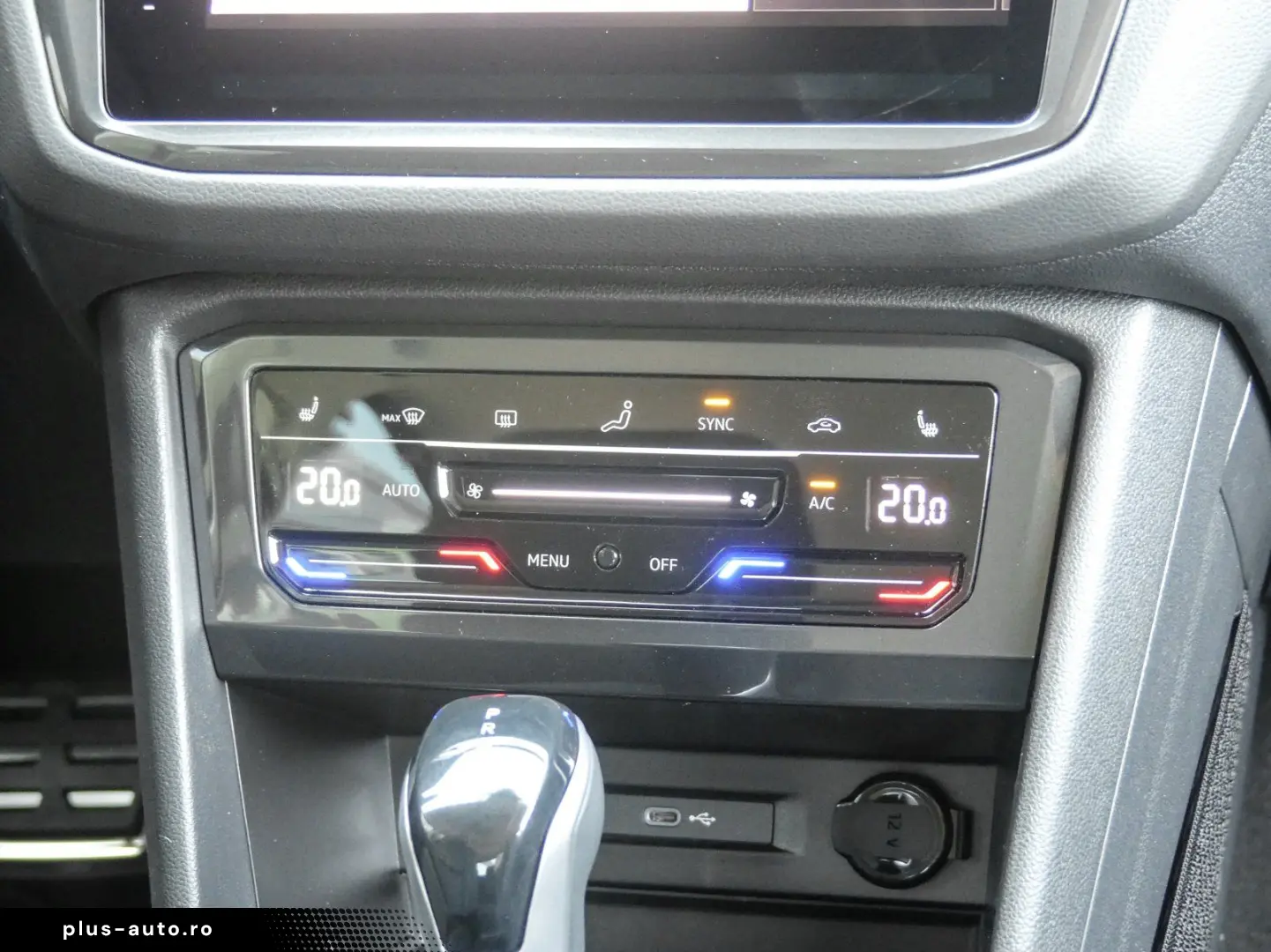 VW Tiguan ACTIVE 2.0 TDI DSG IQ.Light Navi AHK Easy