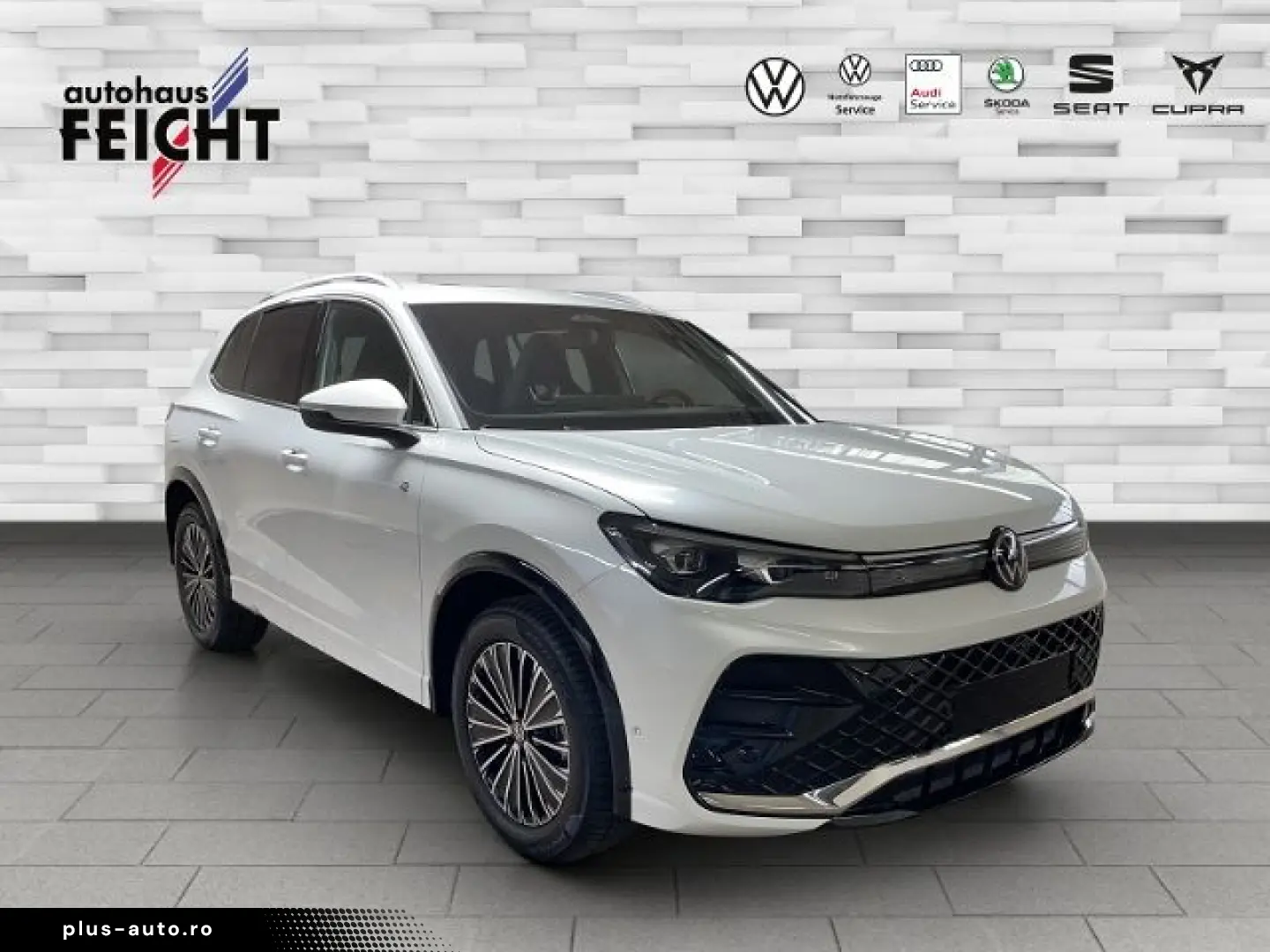 VW Tiguan 1.5 eTSI R-Line MATRIX AHK HUD PANO NAVI