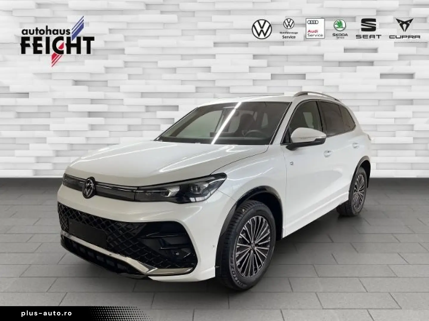VW Tiguan 1.5 eTSI R-Line MATRIX AHK HUD PANO NAVI