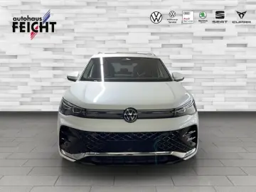 VW Tiguan 1.5 eTSI R-Line MATRIX AHK HUD PANO NAVI