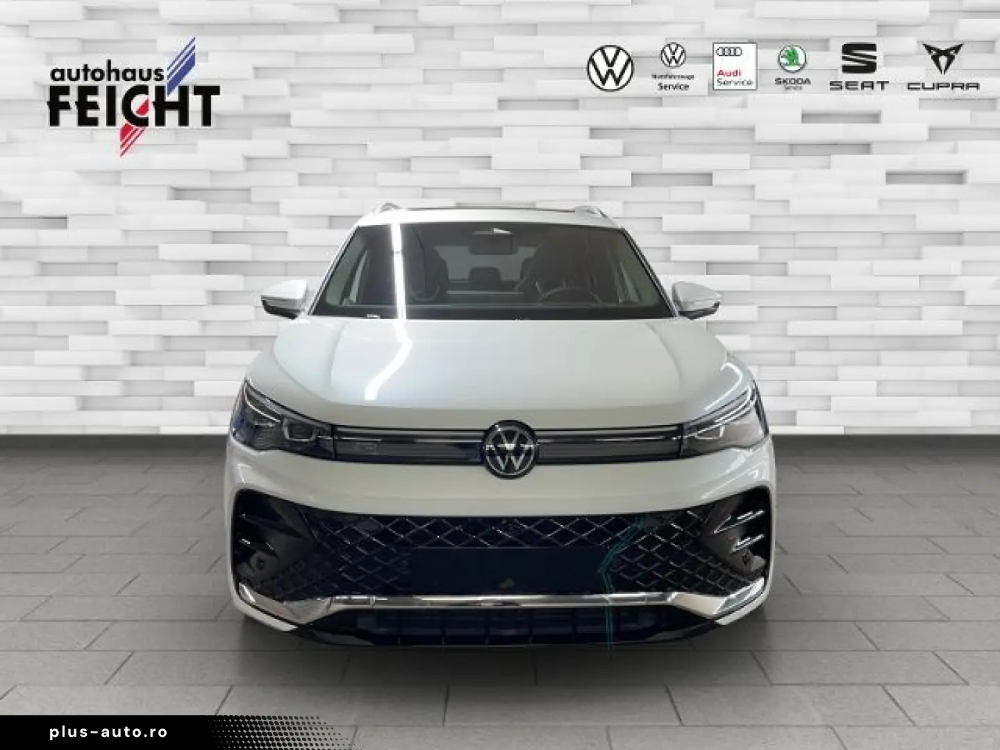 VW Tiguan 1.5 eTSI R-Line MATRIX AHK HUD PANO NAVI