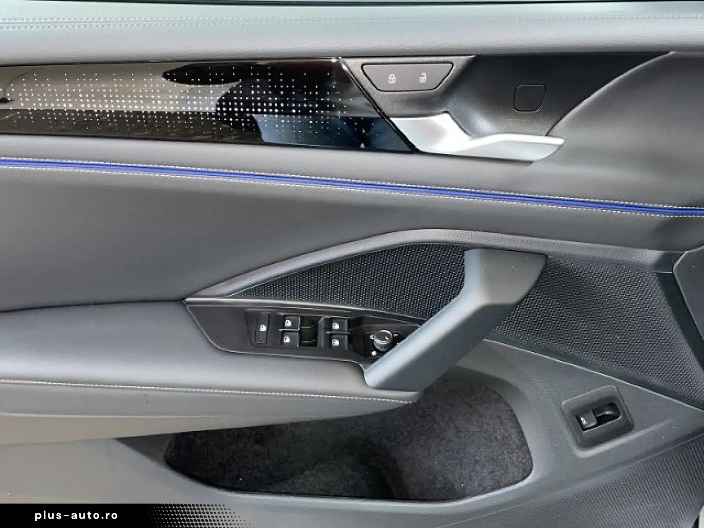 VW Tiguan 1.5 eTSI R-Line MATRIX AHK HUD PANO NAVI