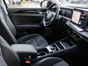 VW Tayron 1.5 eTSI  Elegance  DSG Navi LED Digital