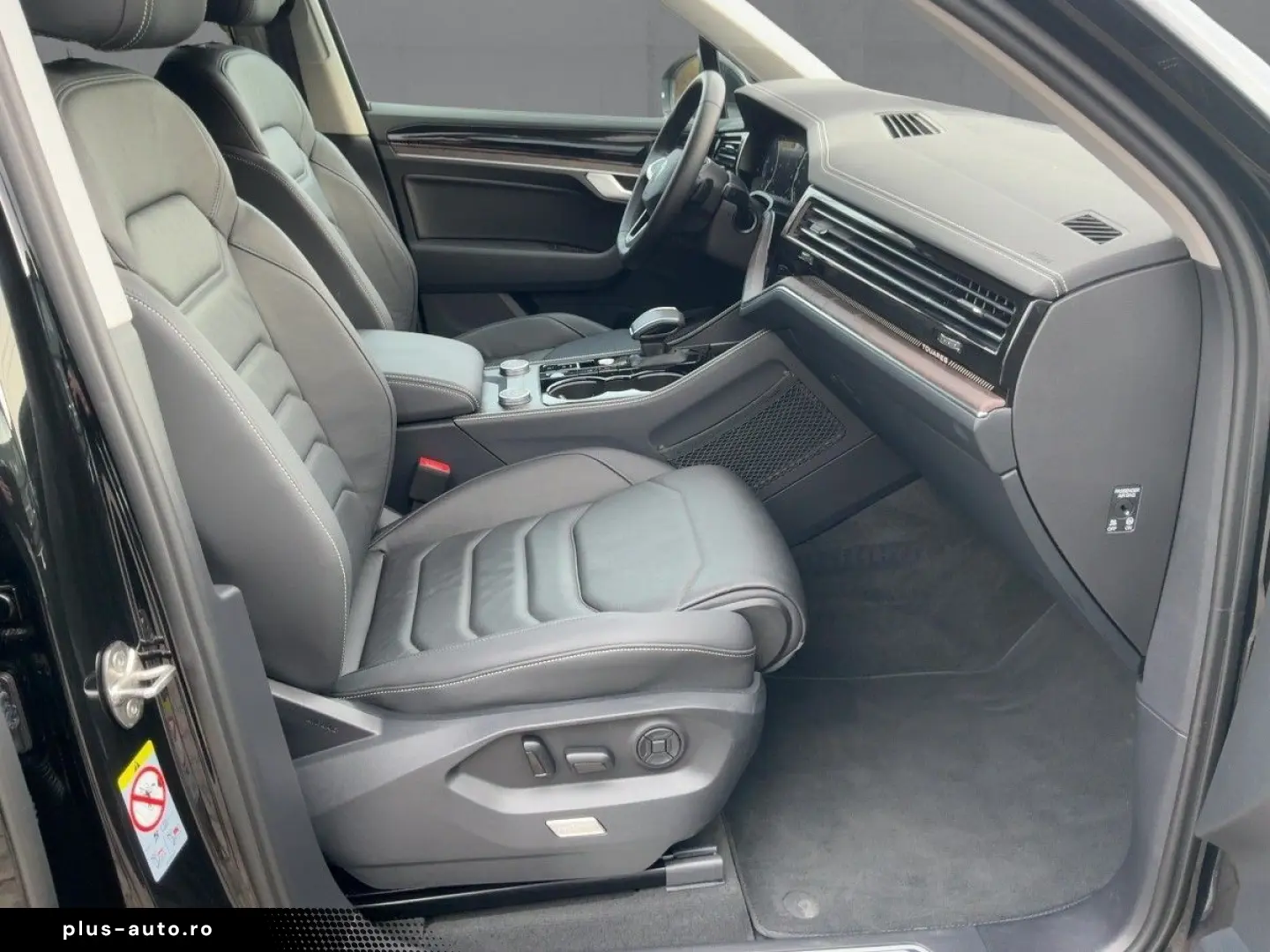 VW Touareg 3.0 TDI 4M DSG HD-MATRIX NAV AIR AHK ACC