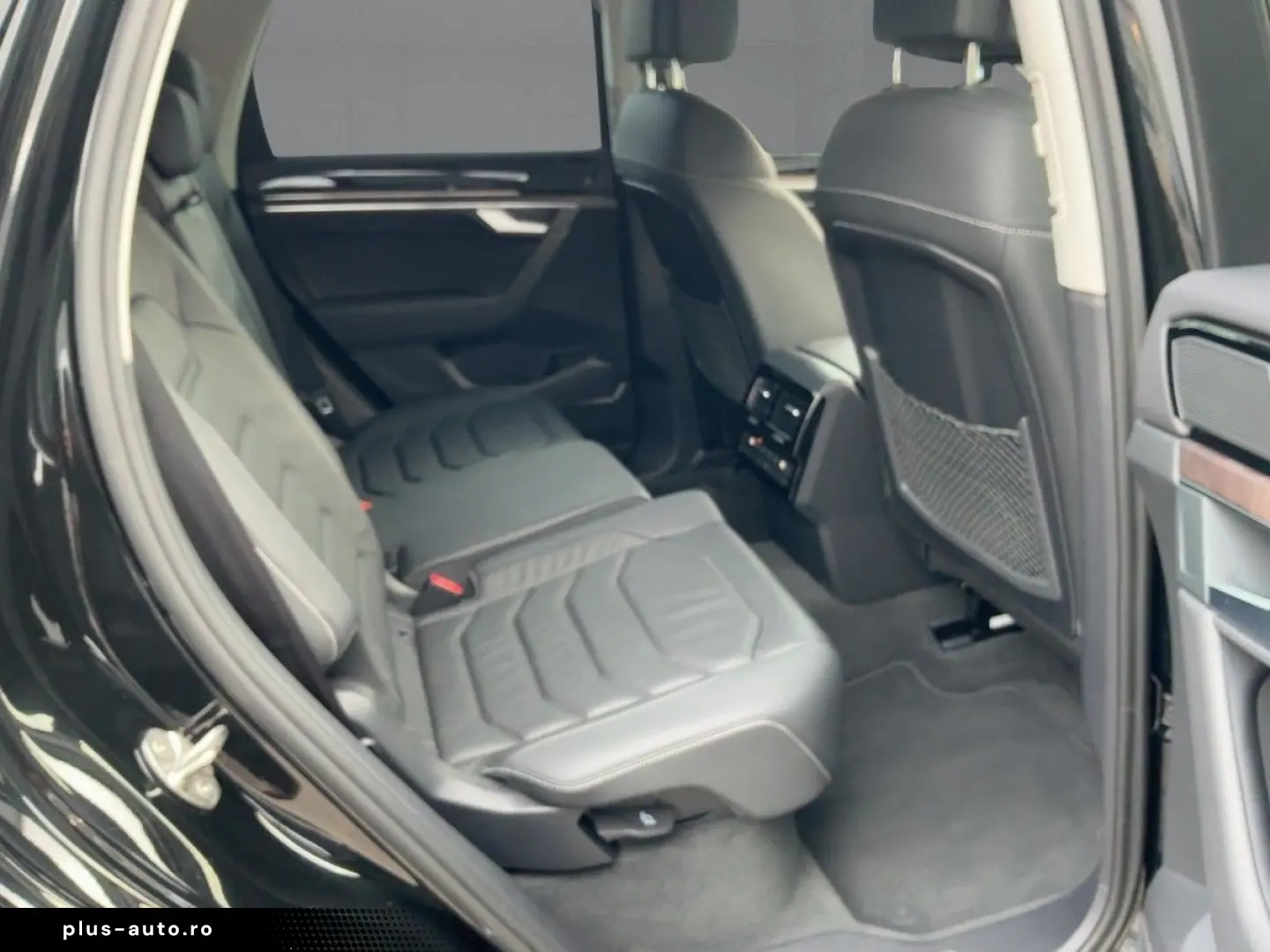 VW Touareg 3.0 TDI 4M DSG HD-MATRIX NAV AIR AHK ACC