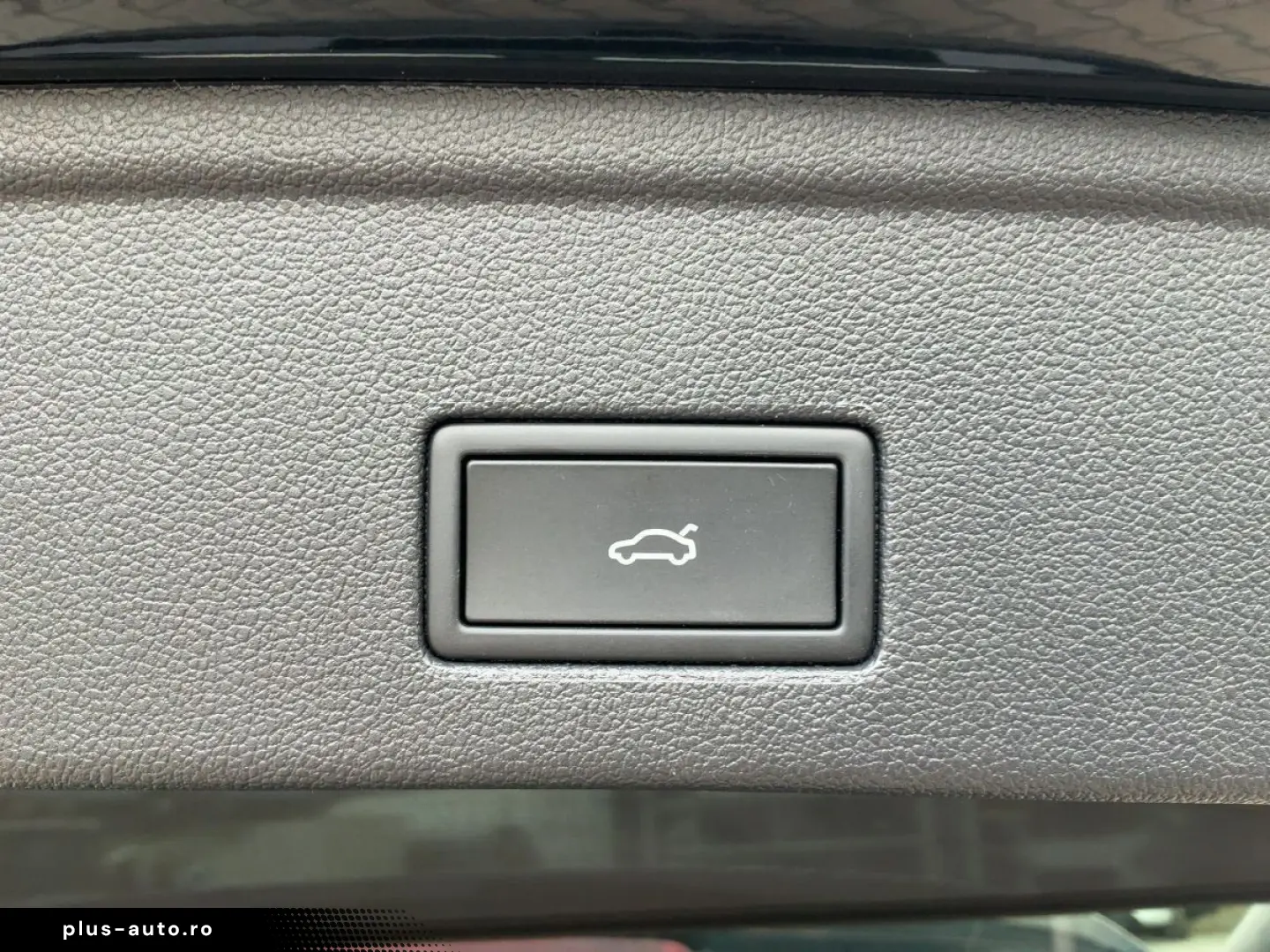 VW Touareg 3.0 TDI 4M DSG HD-MATRIX NAV AIR AHK ACC