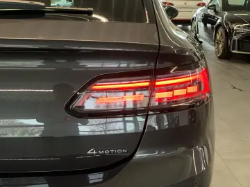 VW Arteon Shooting Brake R-Line 2 0 TDI 4MOTION DSG