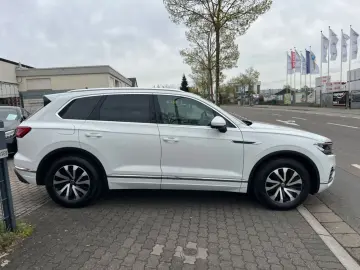 VW Touareg Elegance 4Motion 360  FINANZIERUNG