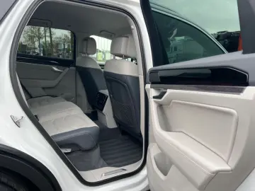 VW Touareg Elegance 4Motion 360  FINANZIERUNG