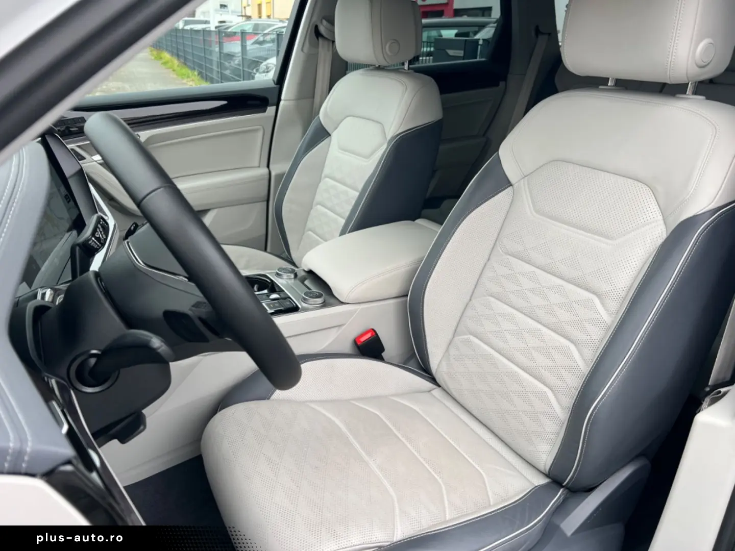 VW Touareg Elegance 4Motion 360  FINANZIERUNG