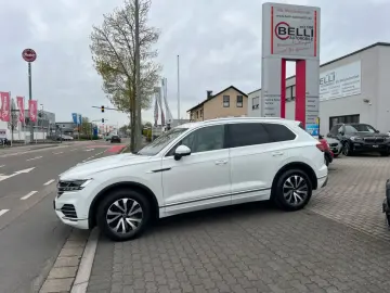 VW Touareg Elegance 4Motion 360  FINANZIERUNG