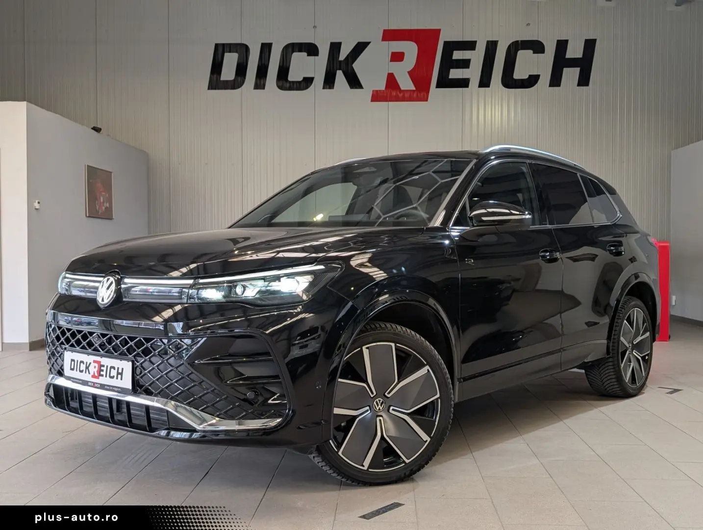 VW Tiguan 2.0TDI R-Line 4M Pano H K AHK Matrix 20